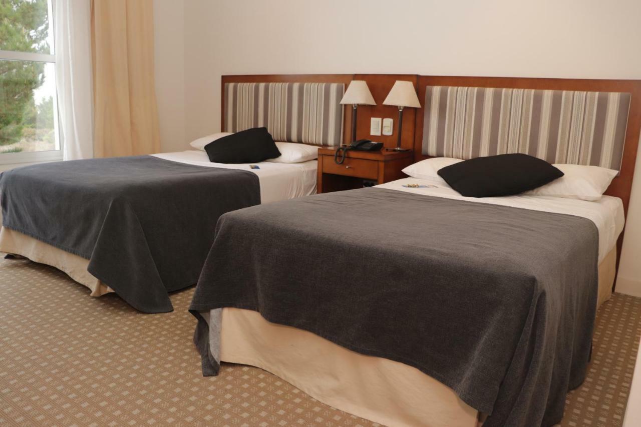 Elegance Hotel Тандил Экстерьер фото